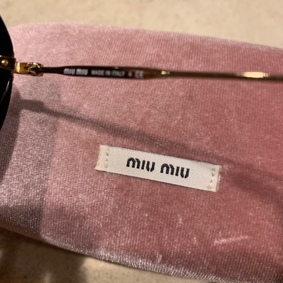 Miu Miu Sunglasses - Picture 3 of 8